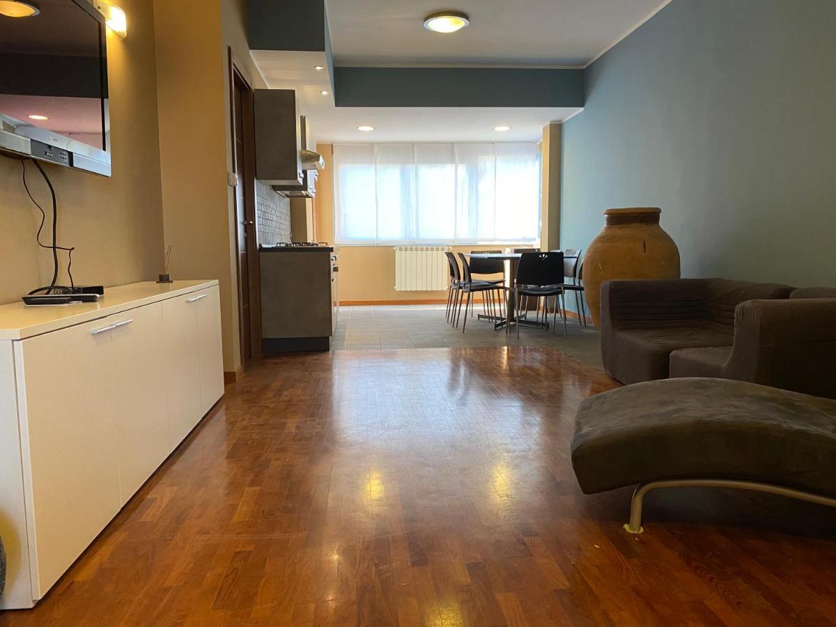 Casa Vacanze Eden آتْشّي كاستيلّو المظهر الخارجي الصورة